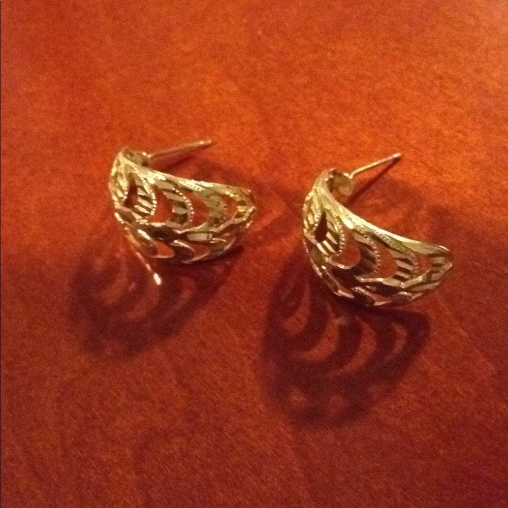 🌟14 Karate Gold Filigree Earrings 🌟
